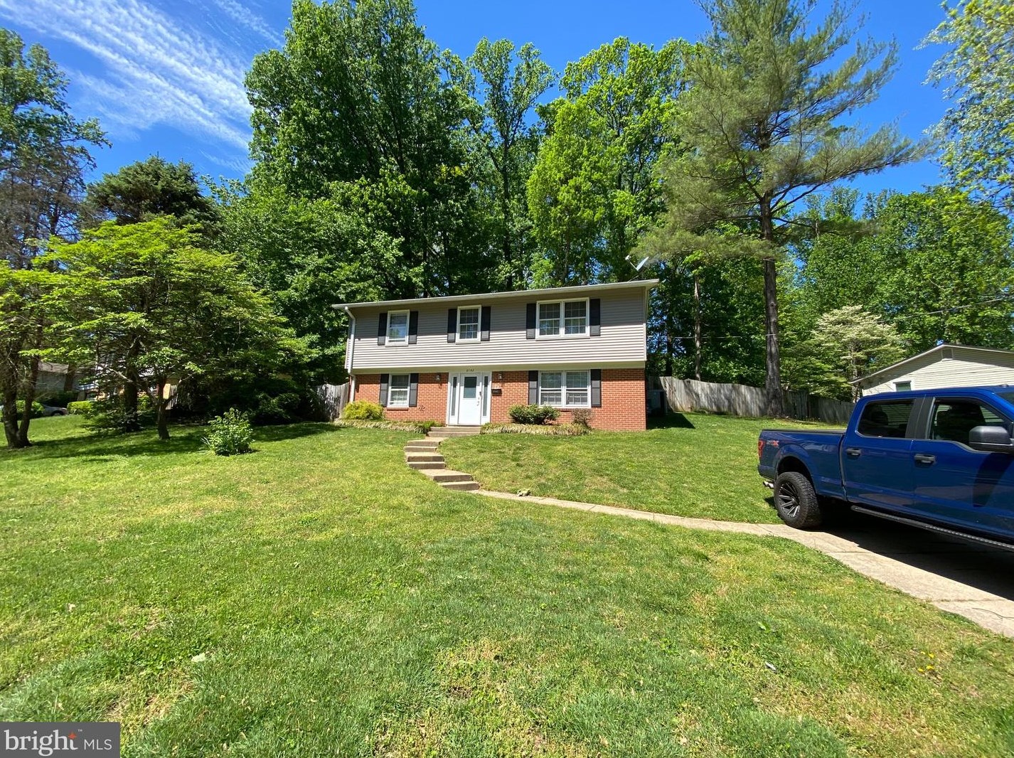 6142 Bardu Ave, Springfield, VA 22152