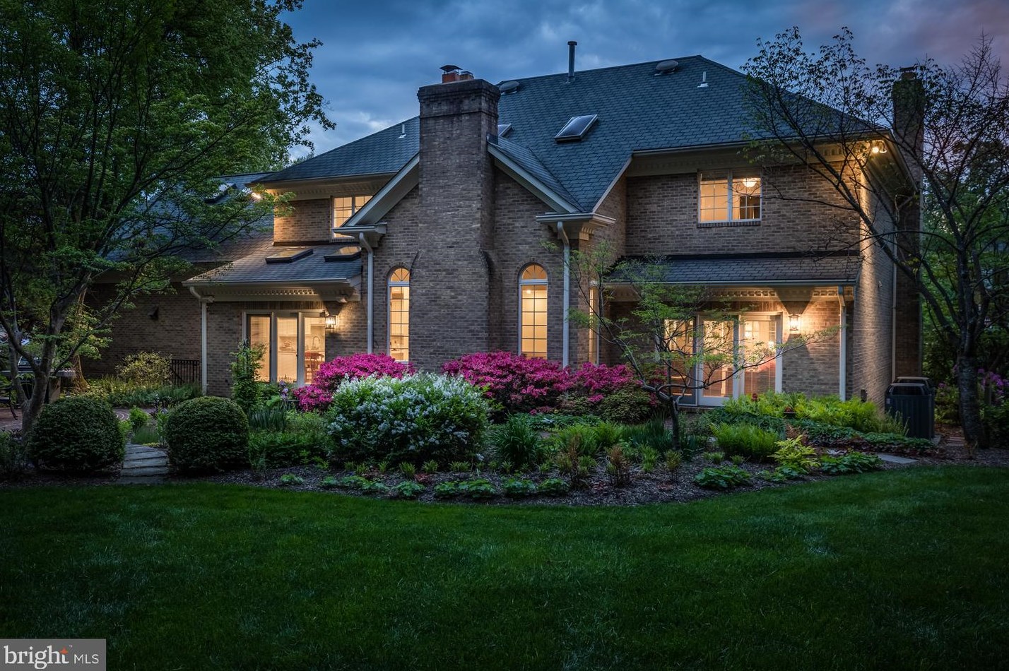 2705 Silkwood Ct, Vienna, VA 22124-1455