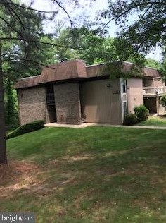 5818 Royal Ridge Dr #a, Springfield, VA 22152