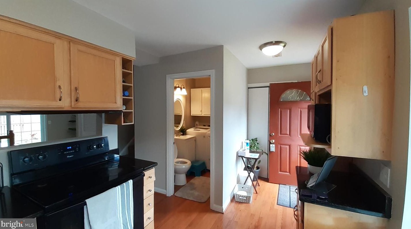 9408 Packard Way, Springfield, VA 22015