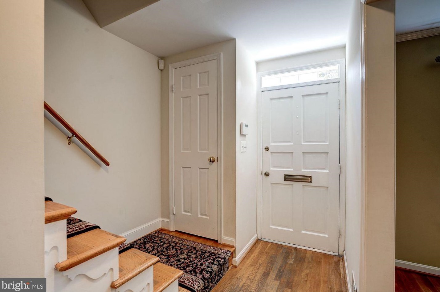 3171 Lindenwood Ln, Fairfax, VA 22031