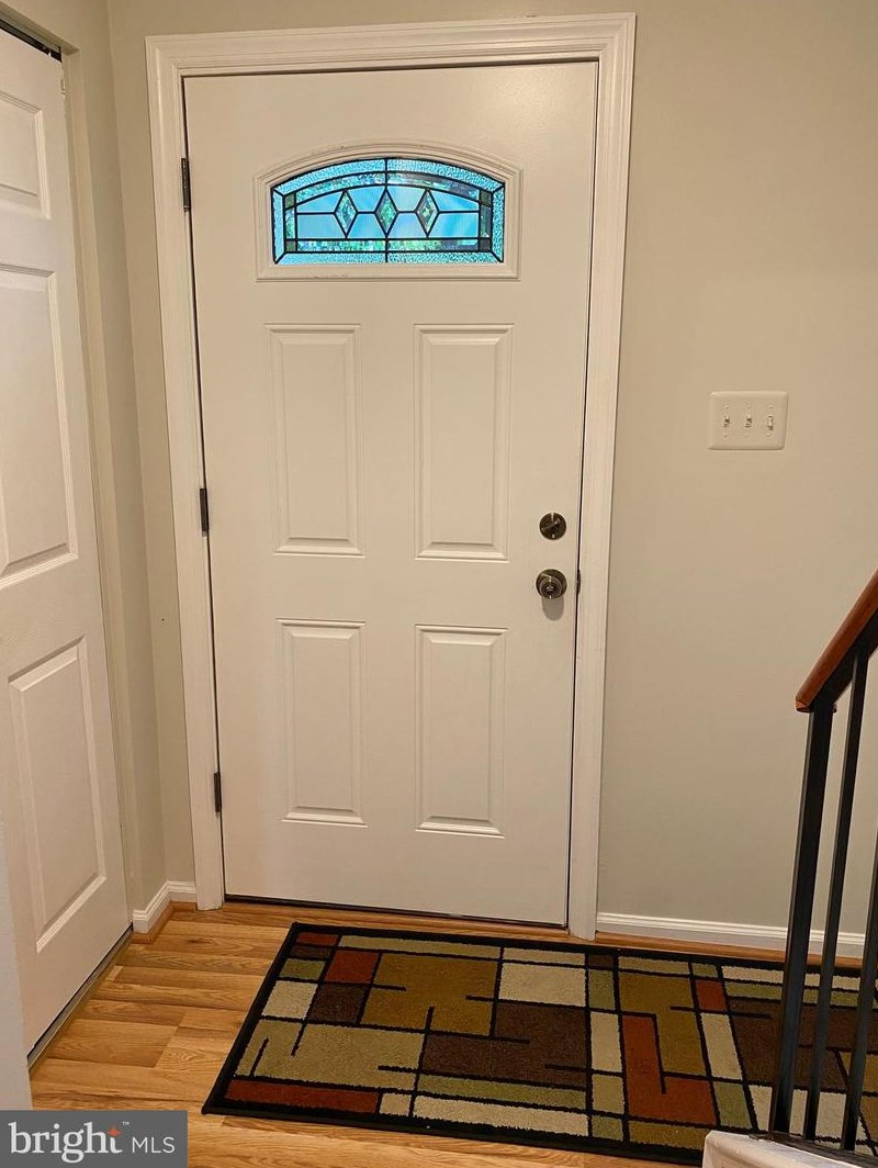 6930 Lafayette Park Dr, Annandale, VA 22003