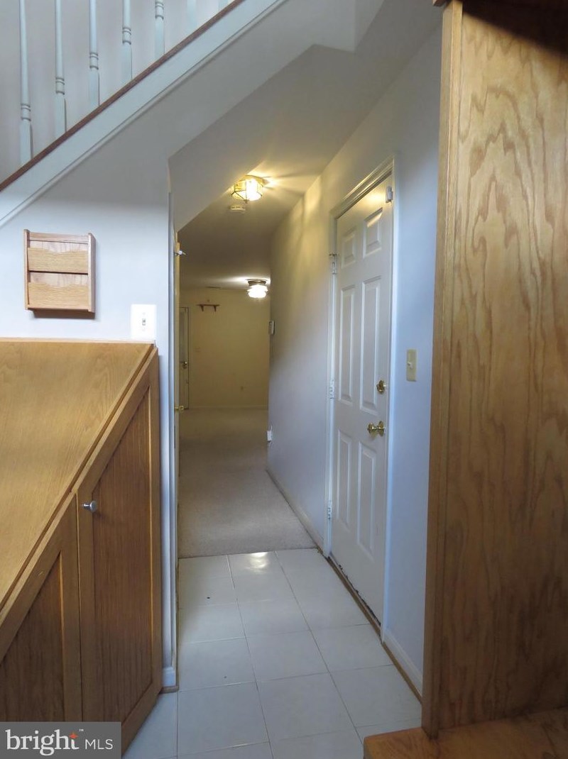 6374 Dakine Cir, Springfield, VA 22150