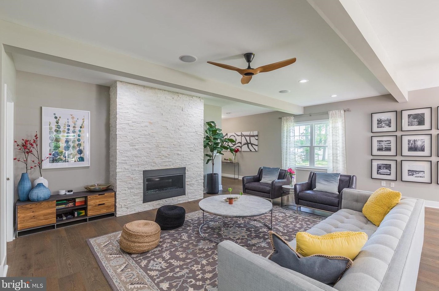 9064 Andromeda Dr, Springfield, VA 22015