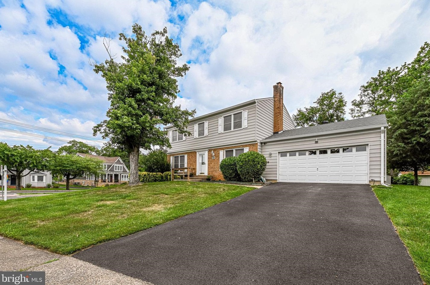 626 Worchester St, Herndon, VA 20170