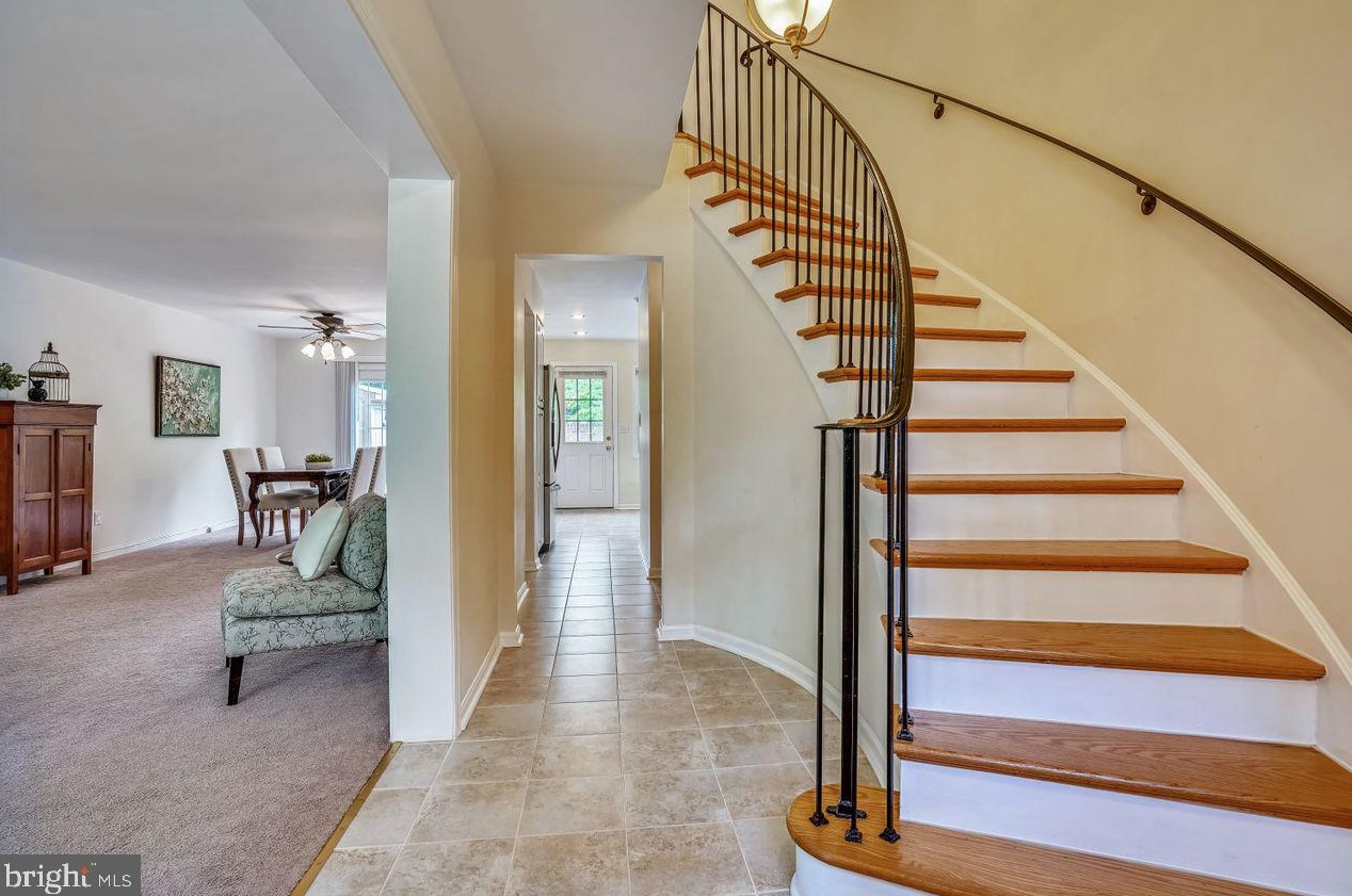 8401 Millbury Dr, Springfield, VA 22152