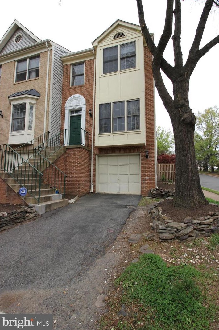 14700 Bonnet Ter, Centreville, VA 20121