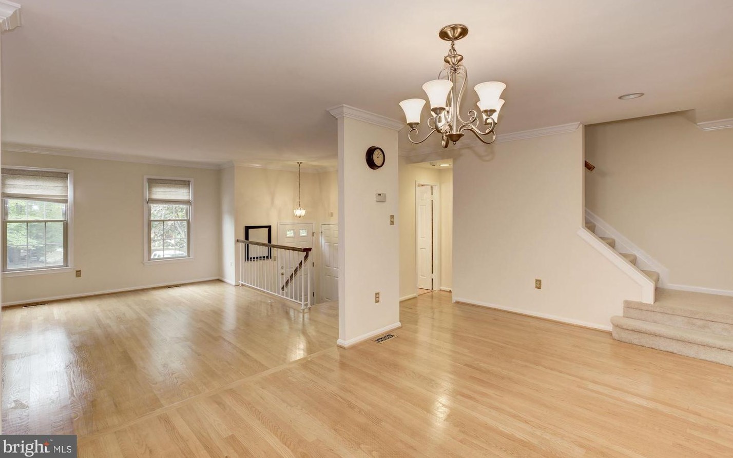 7748 Shootingstar Dr, Springfield, VA 22152