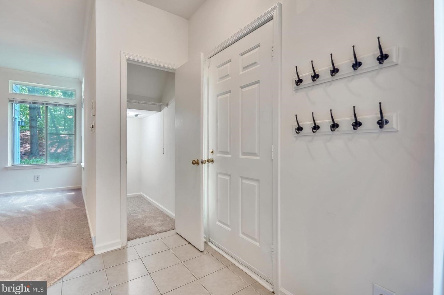 12256 Fort Buffalo Cir, Fairfax, VA 22033-2832