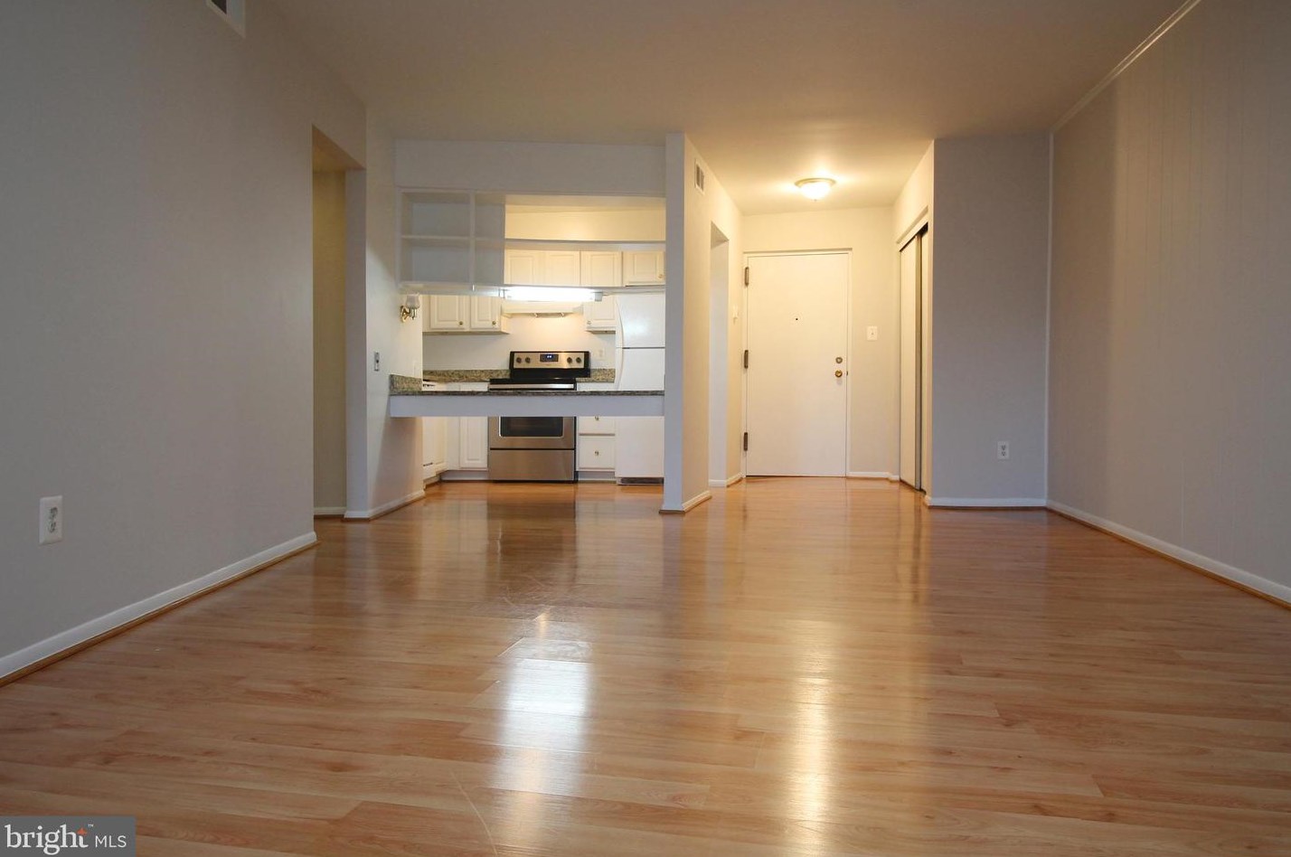 5822 Royal Ridge Dr Apt N, Springfield, VA