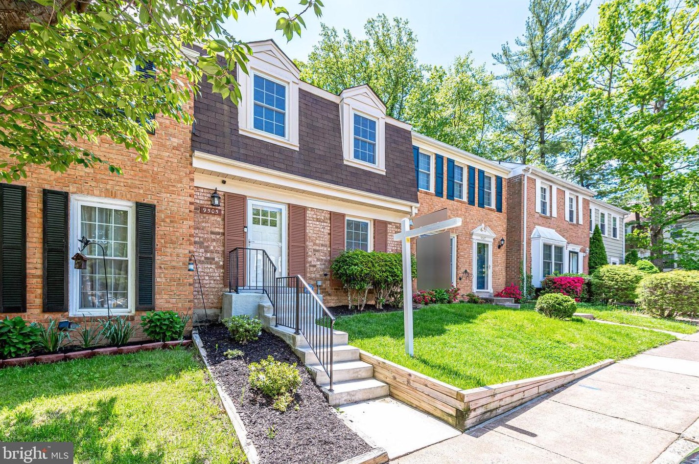 9505 Meadow Grove Ct, Springfield, VA 22015-3415