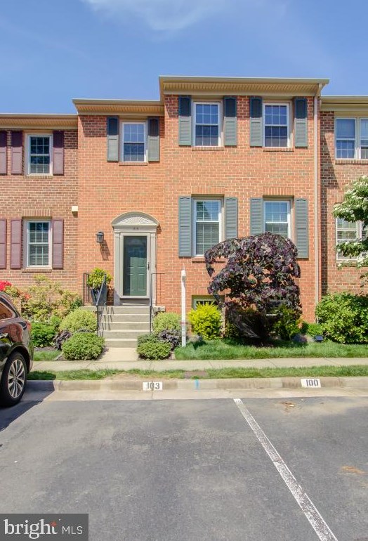 3139 Stratford Ct, Vienna, VA 22124-2735