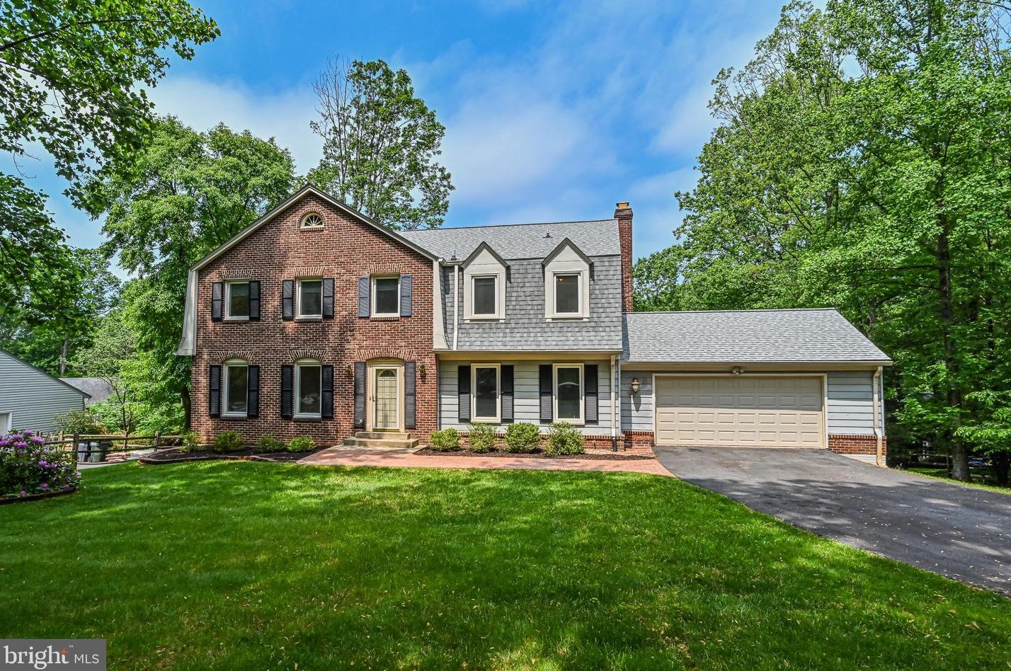 11120 Tattersall Trl, Vienna, VA 22124-1927