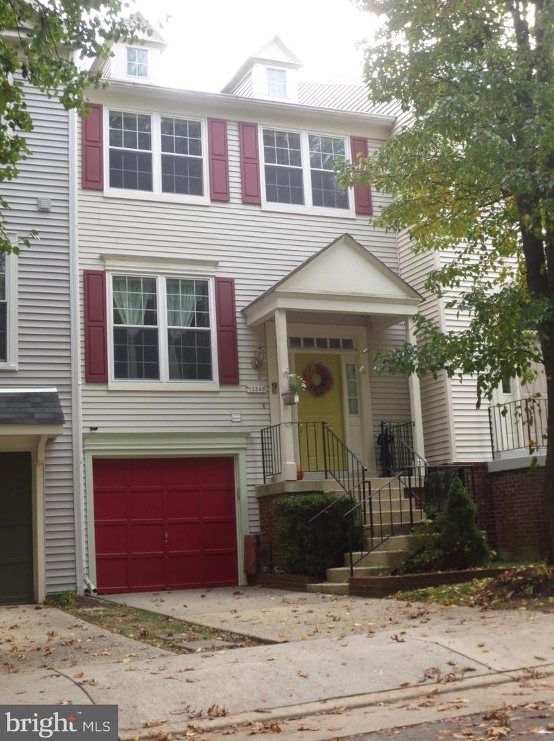 12249 Wye Oak Commons Cir #83, Springfield, VA 22015
