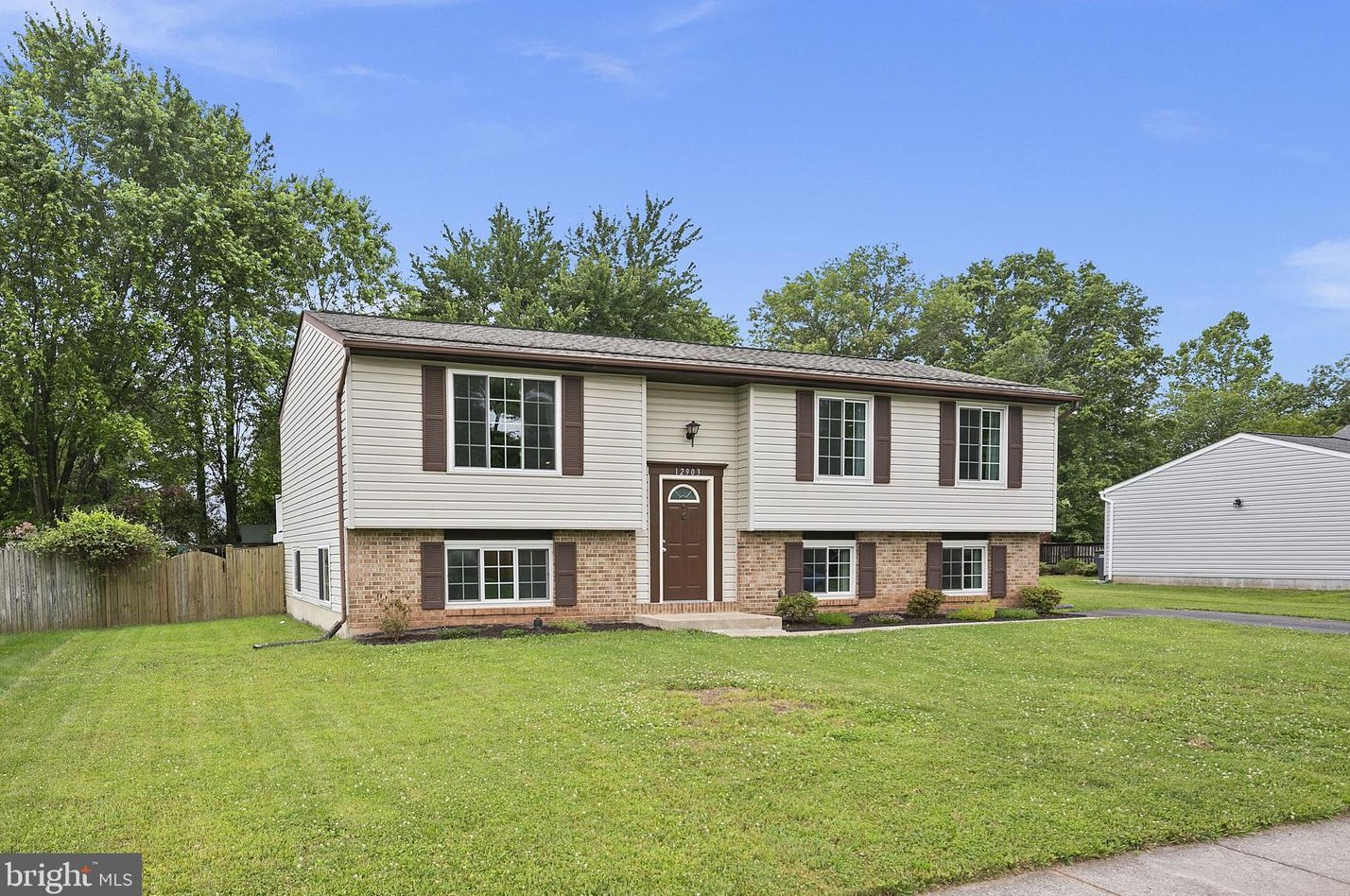 12903 Framingham Ct, Herndon, VA 20171