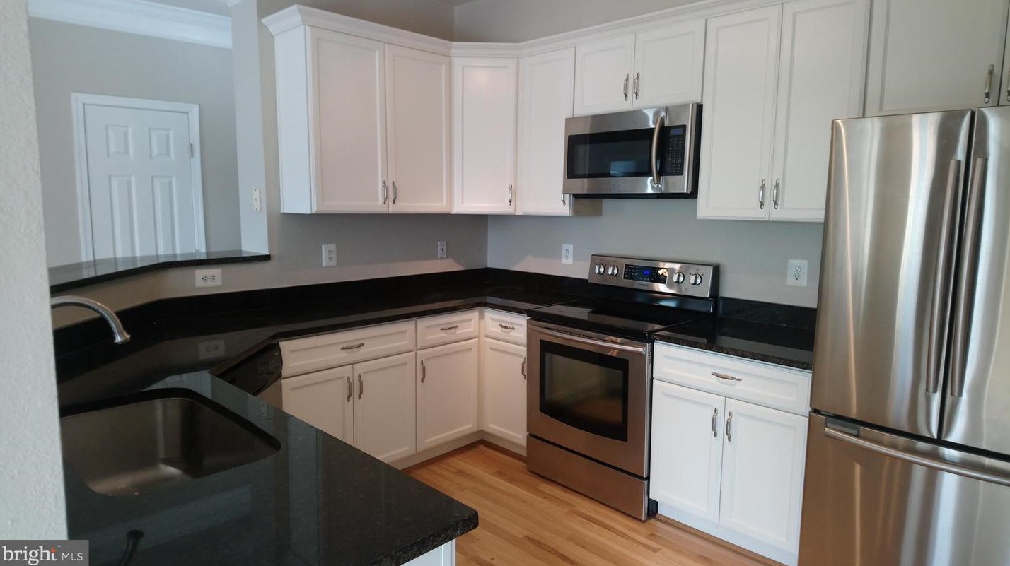 1550 Spring Gate Dr #8311, Mc Lean, VA 22102