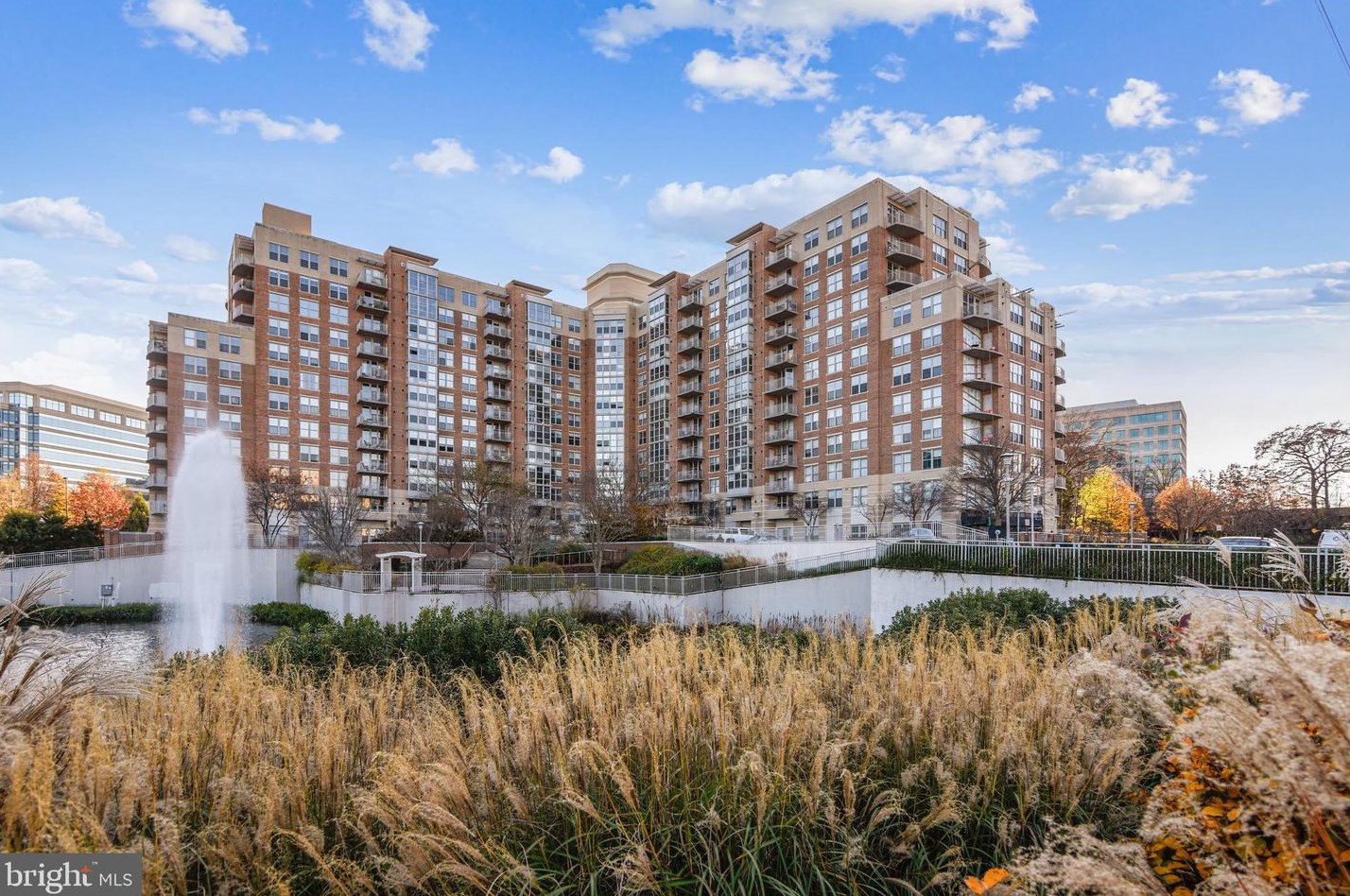 11800 Sunset Hills Rd #606, Herndon, VA 20190