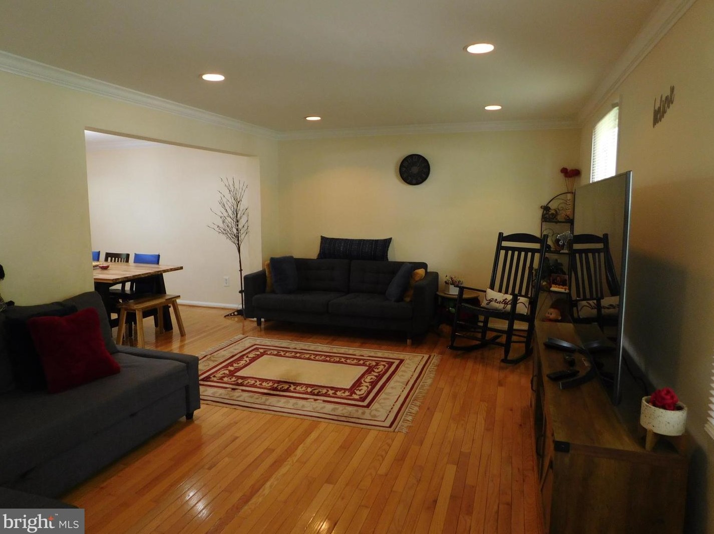 5119 Bradfield Ct, Annandale, VA 22003