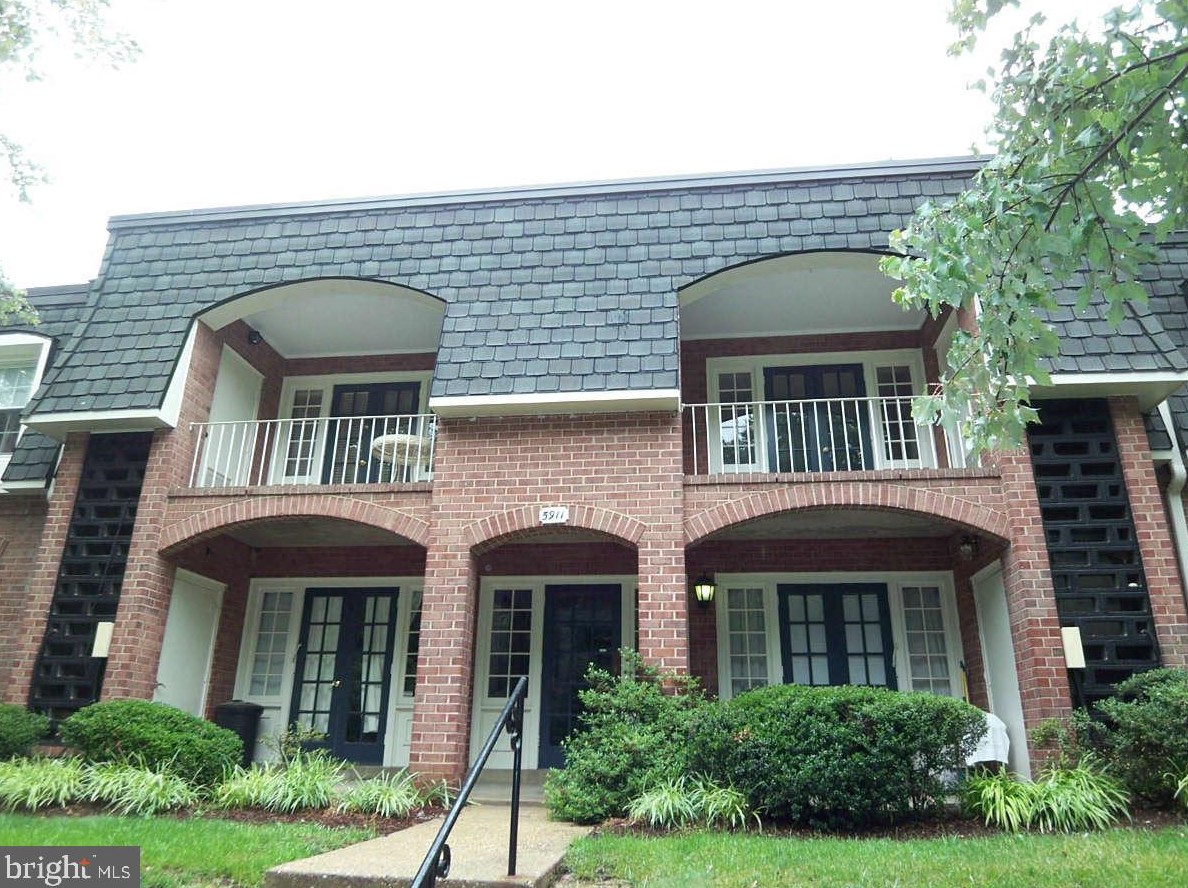 5911 Prince James Dr #21, Springfield, VA 22152