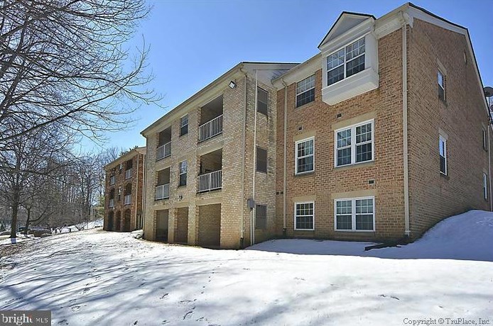 5821 Cove Landing Rd #304, Springfield, VA 22015