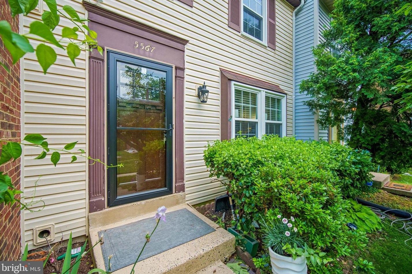 5567 Macduff Ct, Fairfax, VA 22032-3837