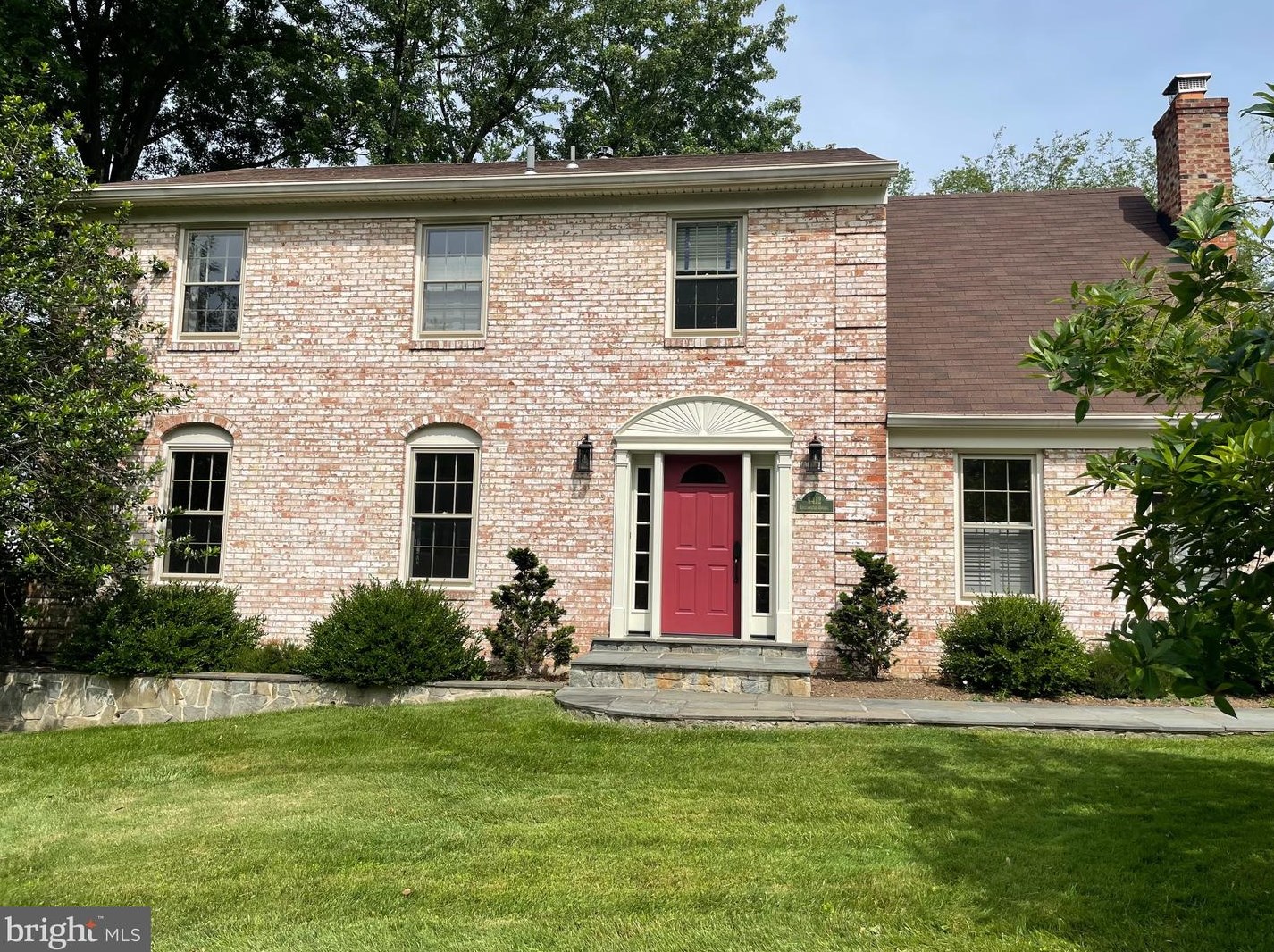 9412 Delancey Dr, Vienna, VA 22182-3409