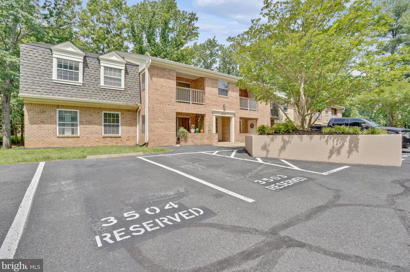 5835 Cove Landing Rd #101, Springfield, VA 22015