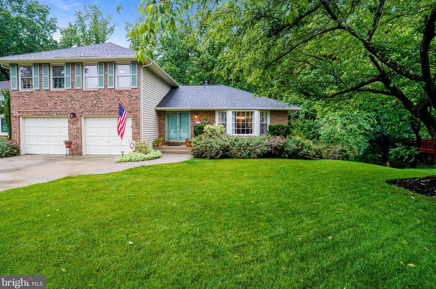 4522 Gilbertson Rd, Fairfax, VA 22032-3614