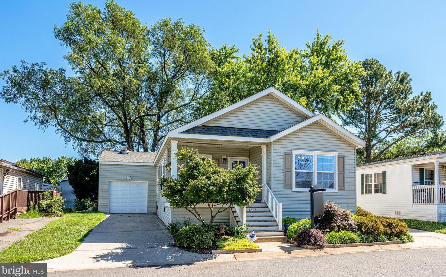 14527 Lanica Cir, Fairfax, VA 20151-3934