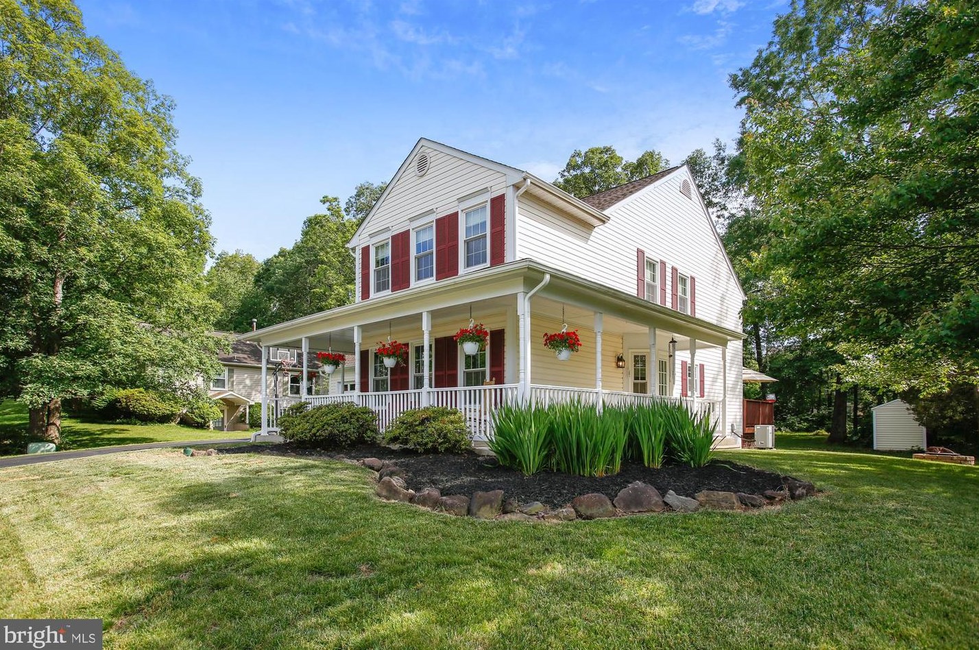 6723 White Post Rd, Centreville, VA 20121-2152