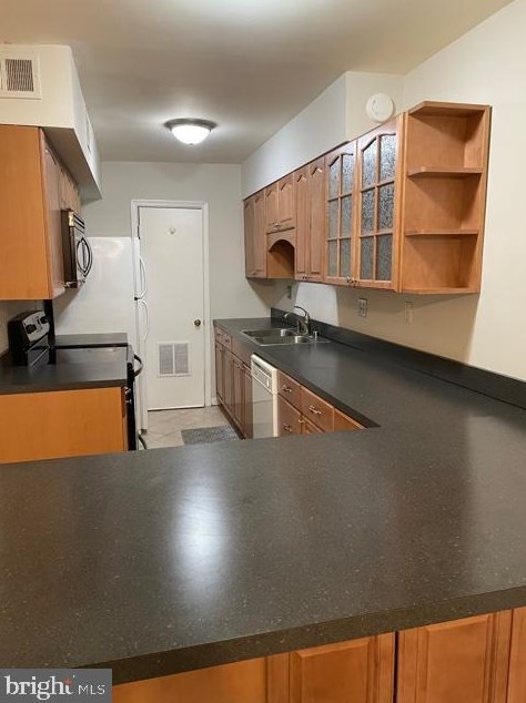 8318 Kingsgate Rd #540, Springfield, VA 22152