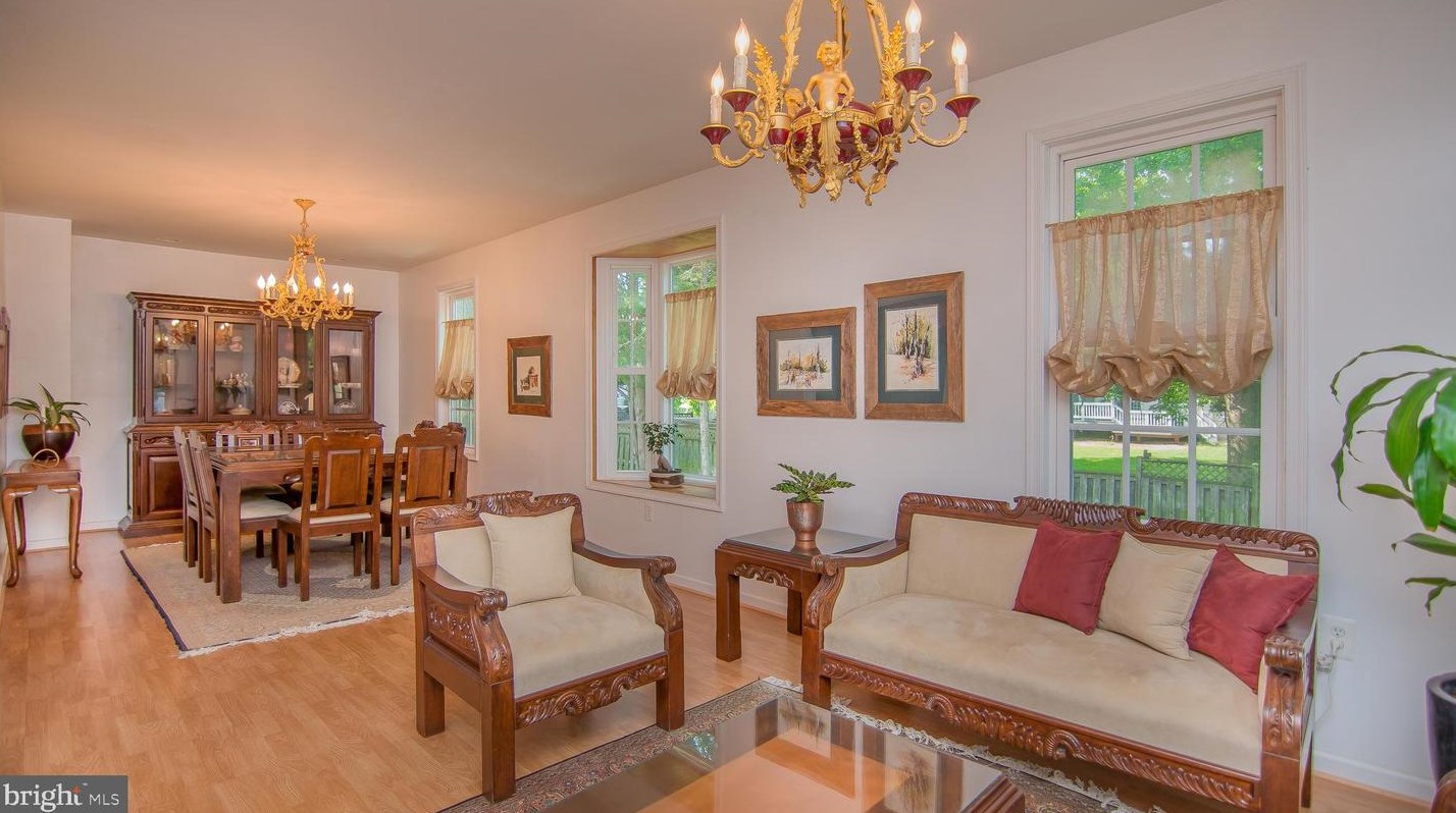 13336 Jasper Ct, Fairfax, VA 22033-1405