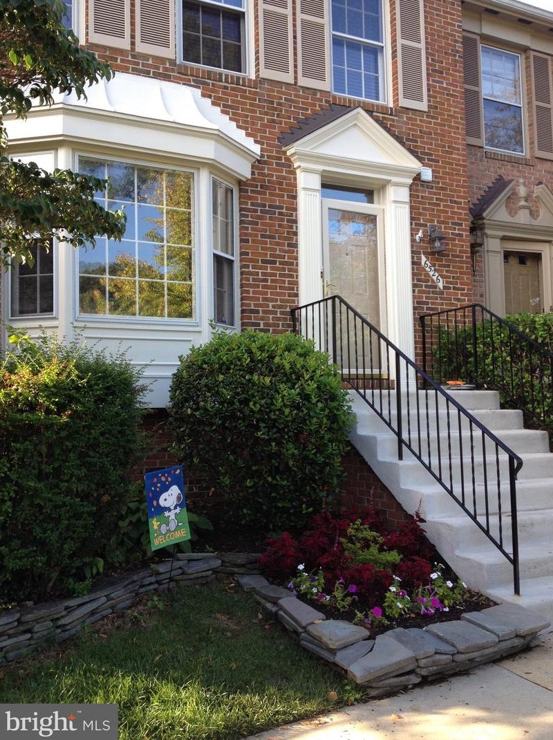 6526 Westmore Ct, Springfield, VA 22150
