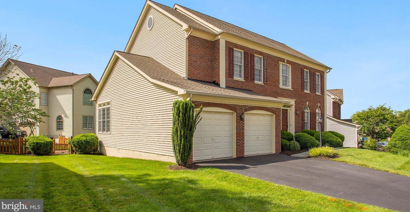 14055 Eagle Chase Cir, Fairfax, VA 20151-2242