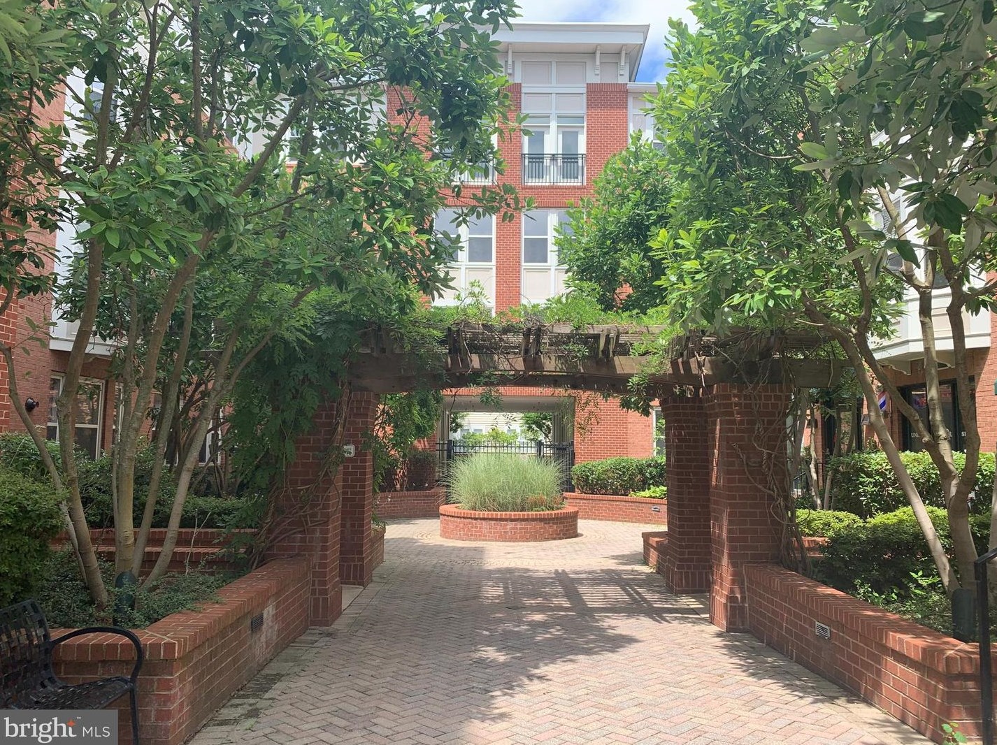 2665 Prosperity Ave #132, Fairfax, VA 22031