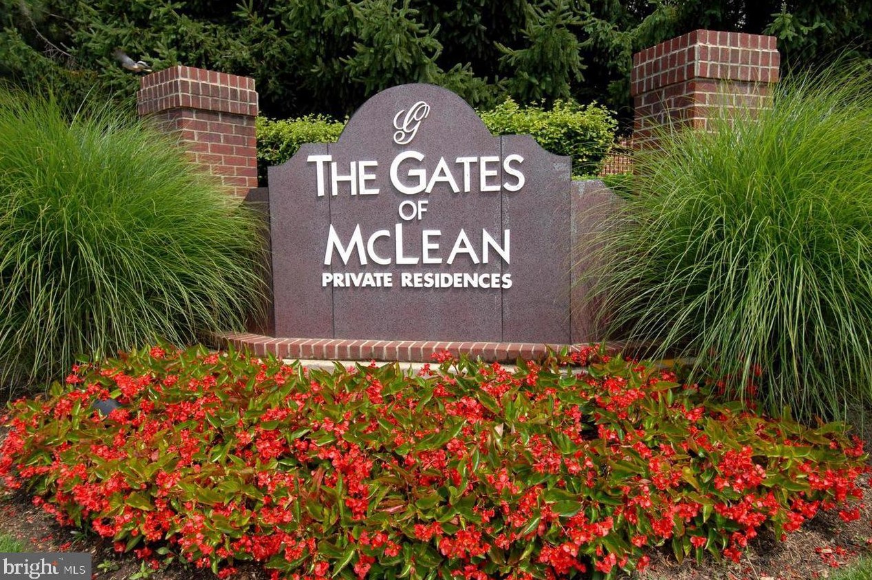 1600 Spring Gate Dr #2209, Mc Lean, VA 22102