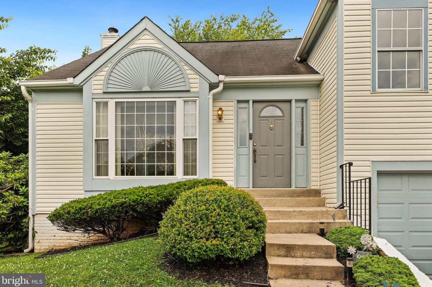 13709 Southernwood Ct, Fairfax, VA 20151-3346