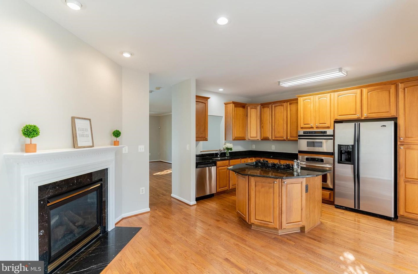 4032 Fairfax Center Hunt Trl, Fairfax, VA 22030-8525