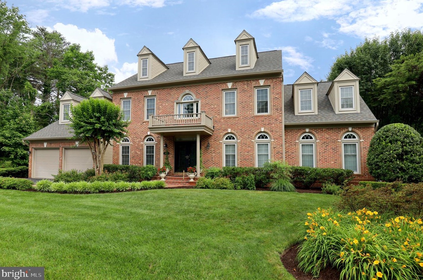 8630 Cross Chase Ct, Fairfax, VA 22039-3350