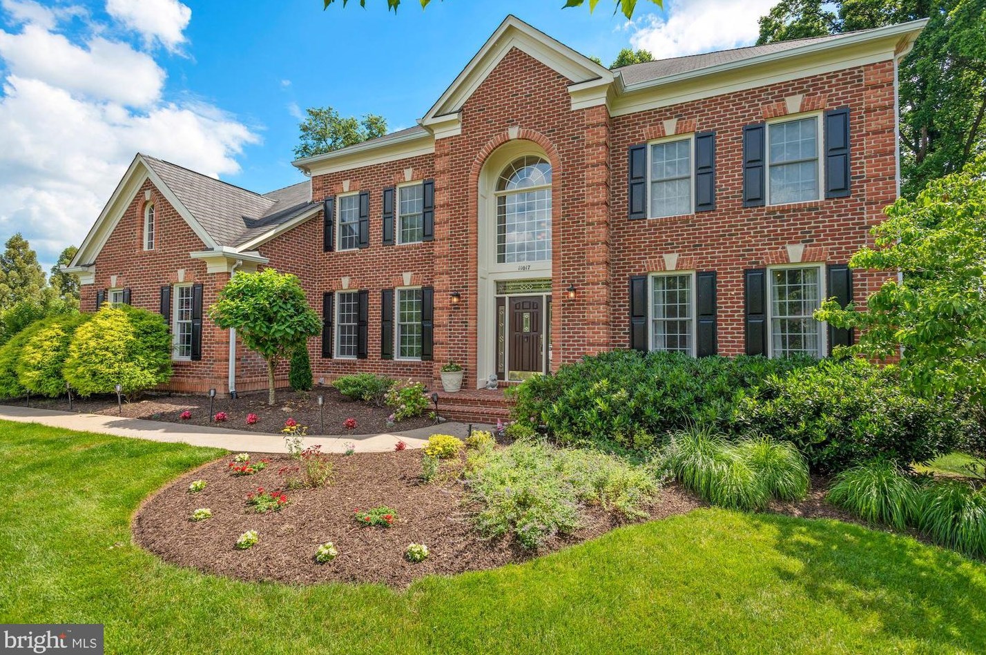 11017 Lance Ln, Vienna, VA 22124-2406