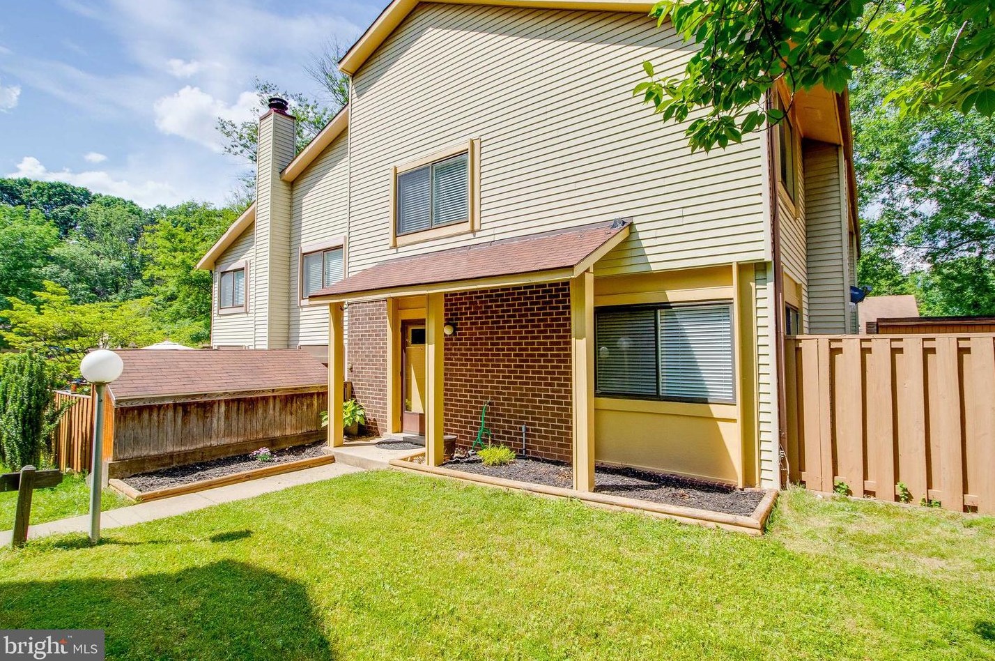 5691 Summer Oak Way, Springfield, VA 22015