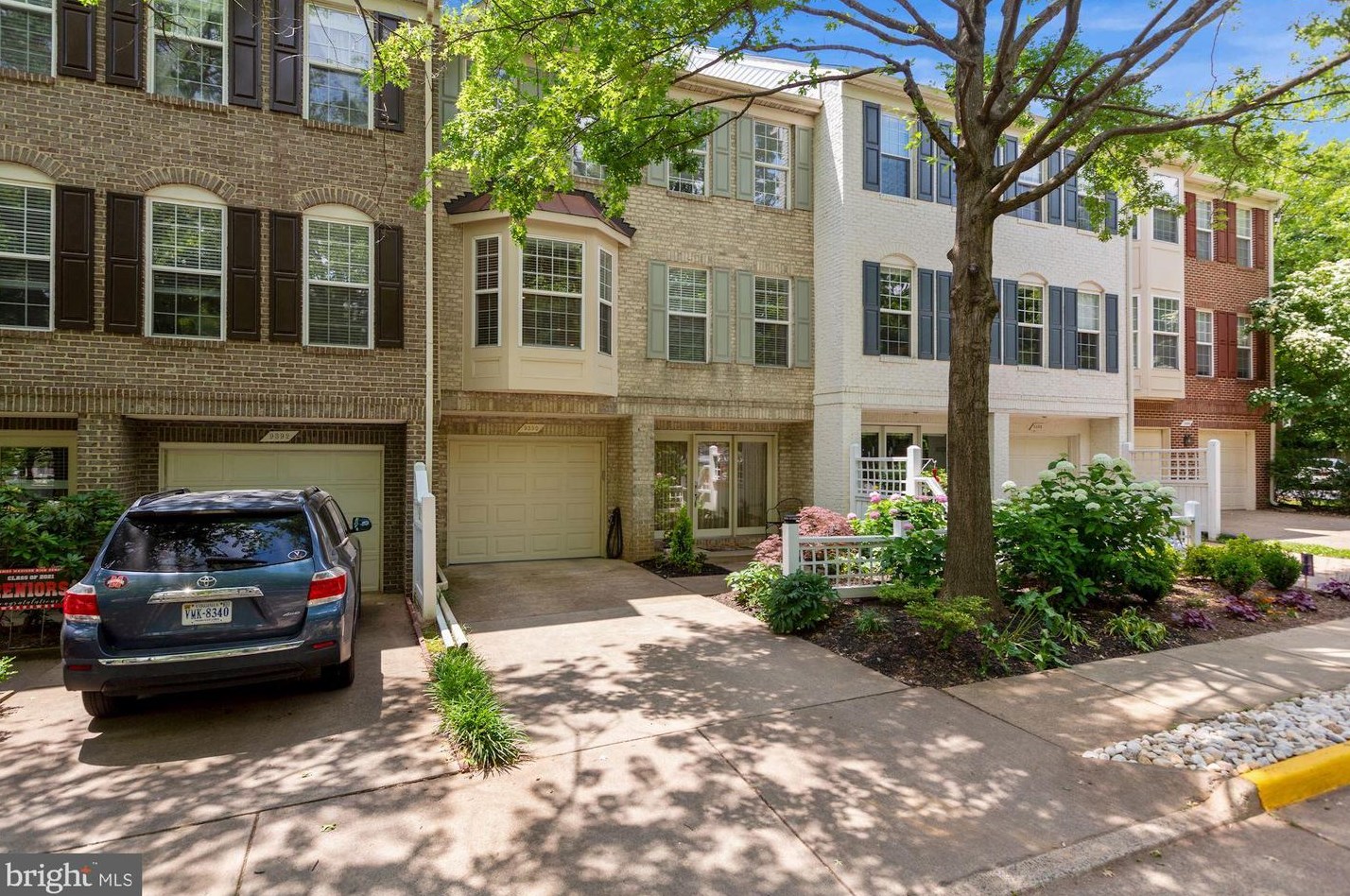 9390 Van Arsdale Dr, Vienna, VA 22181-6101