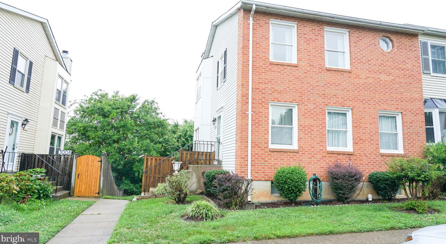 3010 Hickory Grove Ct, Fairfax, VA 22031-1141