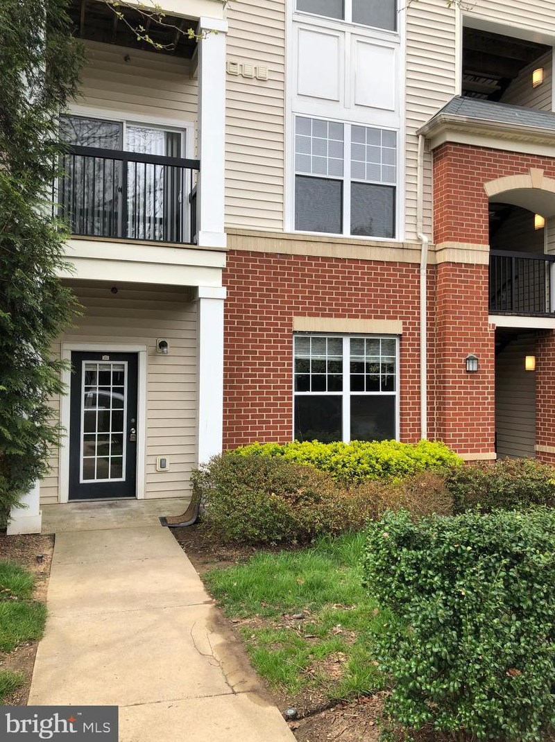 11347 Aristotle Dr #6-105, Fairfax, VA