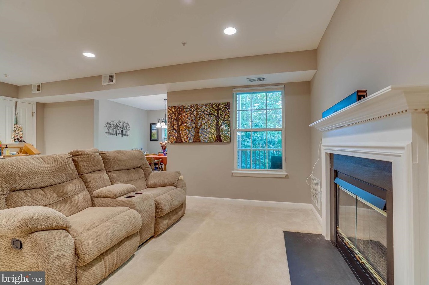 4130 Monument Ct, Fairfax, VA 22033-2886