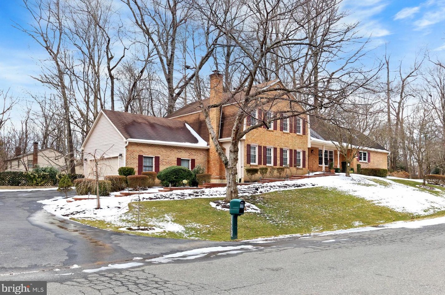11321 Edenderry Dr, Fairfax, VA 22030-5406