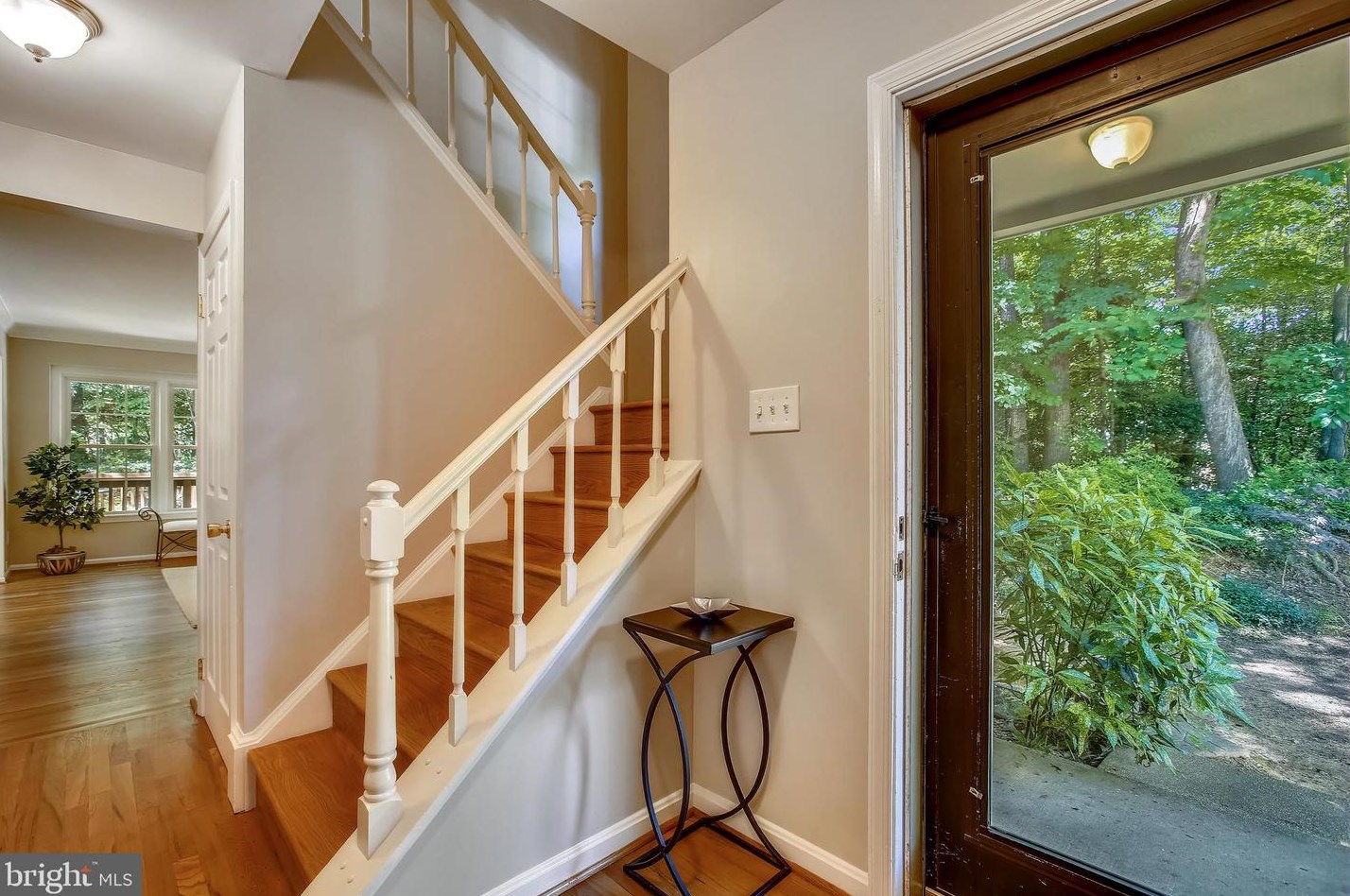 2180 Pond View Ct, Herndon, VA 20191