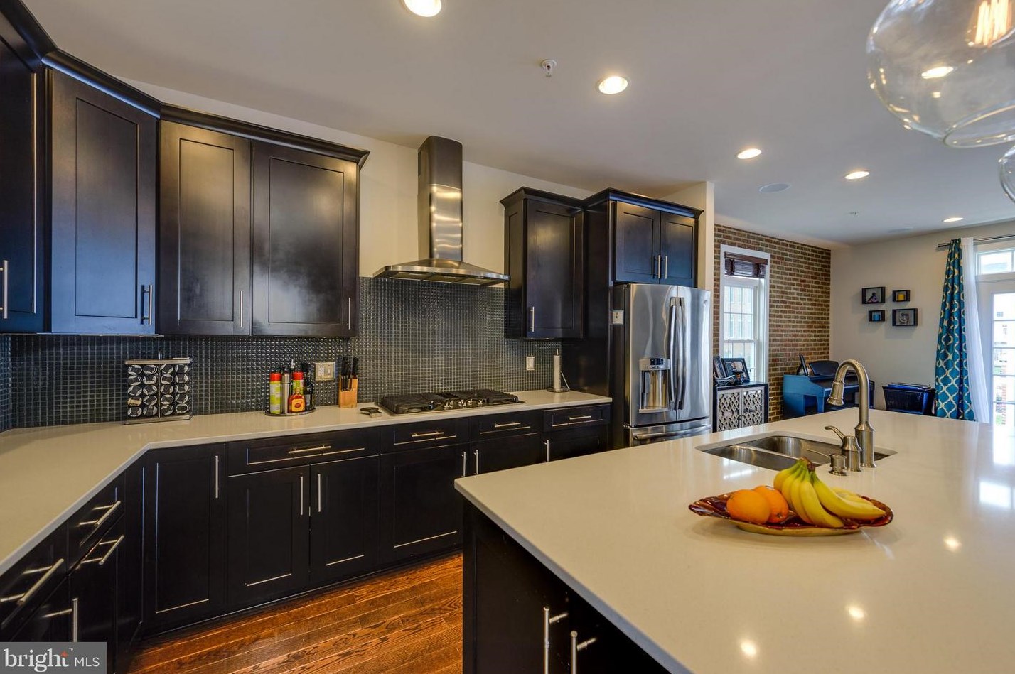 13691 Neil Armstrong Ave, Herndon, VA 20171