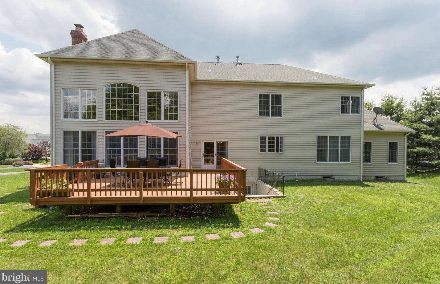 1780 Clovermeadow Dr, Vienna, VA 22182