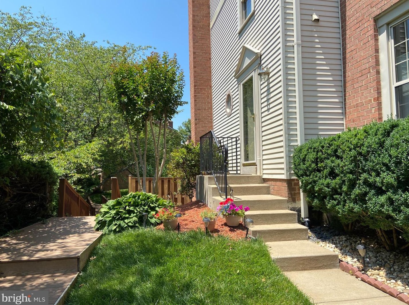 2916 Village Spring Ln, Vienna VA  22181-6133 exterior